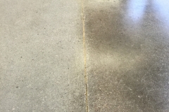 grout-lines-visible-in-sealed-concrete