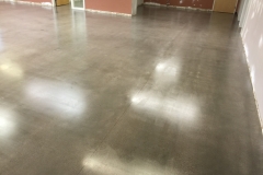 sealed-and-protected-concrete-floor-in-garage