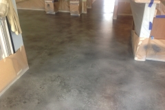 grounded floor -stain concrete