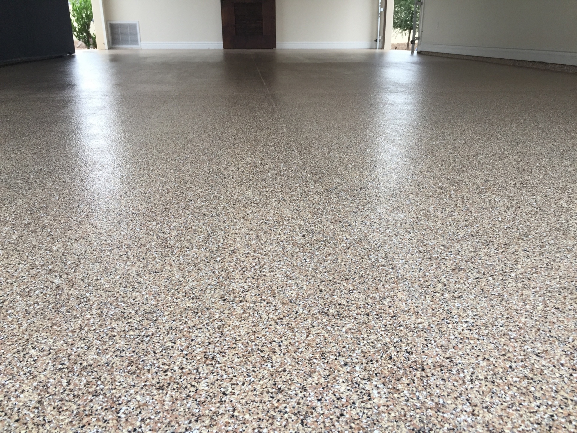Phoenix Garage Floor Coatings | Barefoot Surfaces